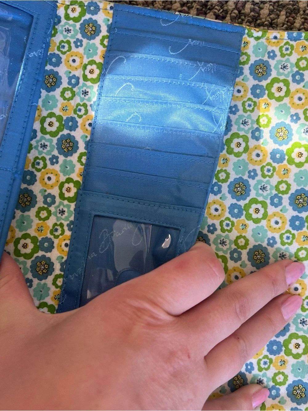 Y2K Vera Bradley Ditsy Floral Quilted Wallet in Blue, Green & Yellow - Picture 4 of 5